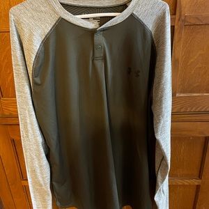 Under armor army green and gray shirt